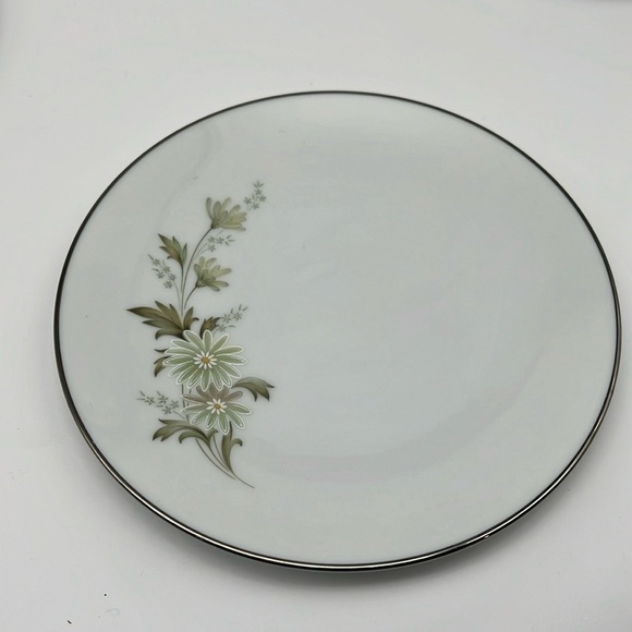Noritake Soroya 6853 Dessert Plate 6.25” Light‎ Green Daisy Platinum Banded - Picture 1 of 7